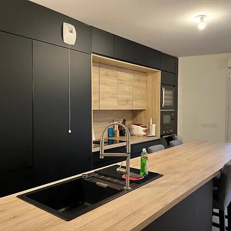Spacious With Big Terrace - Close To Paris Apartment *