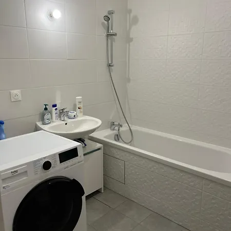 Apartment Spacious With Big Terrace - Close To Paris Villeneuve-la-Garenne
