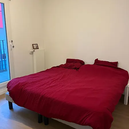 Spacious With Big Terrace - Close To Paris Apartment